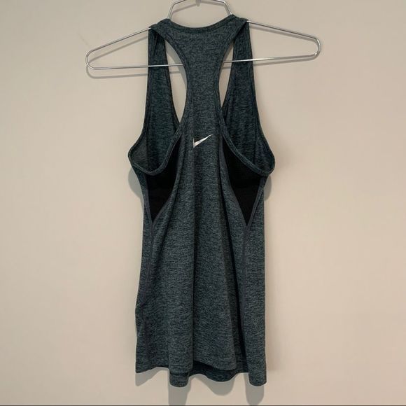 Nike Tank Top Size Small - Picture 4 of 8